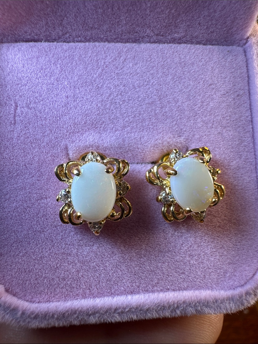 3118-Swarovski Crystal Element post earrings
